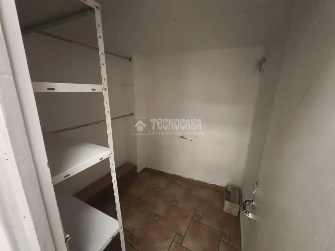 Geschaftsraum zur Miete in Valencia
