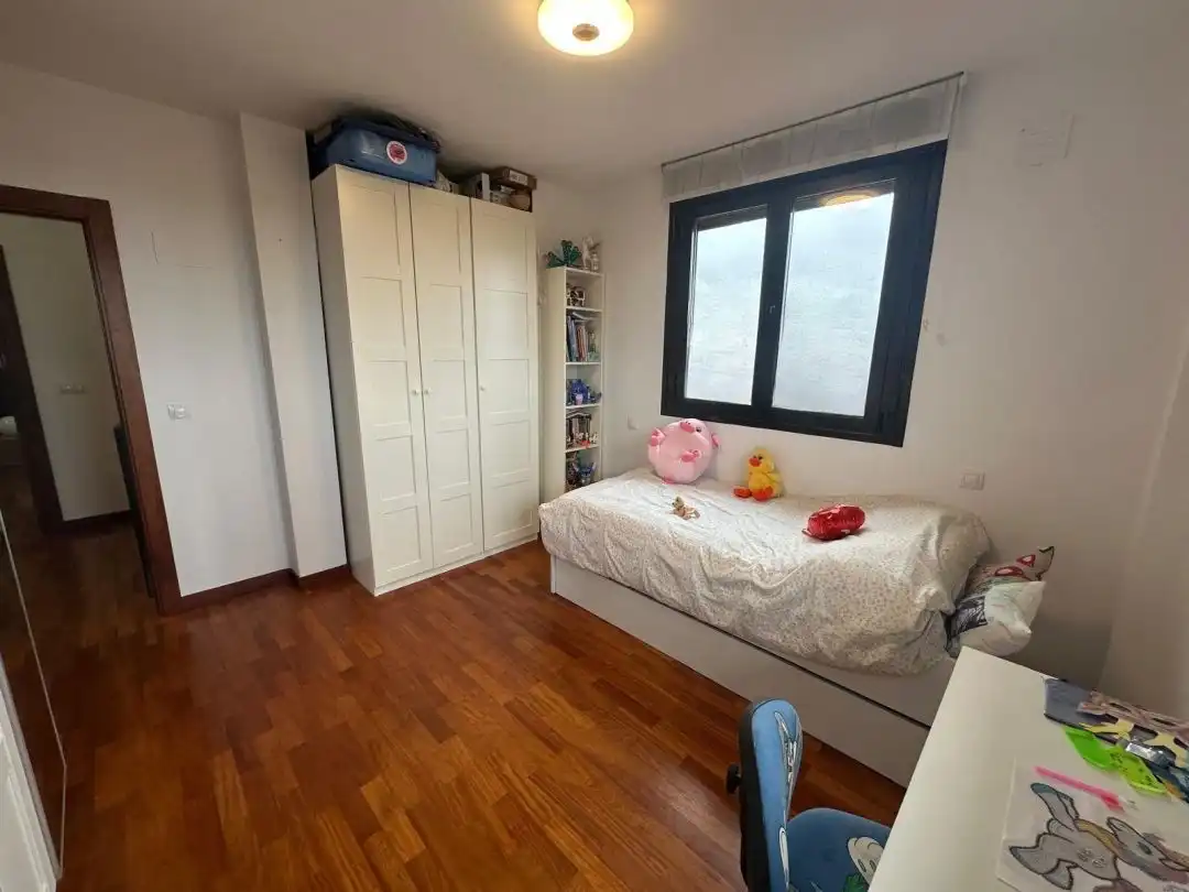 Habitación de Casa o chalet en venta en Elburgo / Burgelu con Calefacción, Jardín privado y Terraza