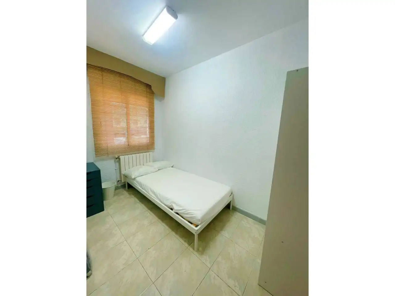 Habitación de Piso de alquiler en Cerdanyola del Vallès con Calefacción y Amueblado
