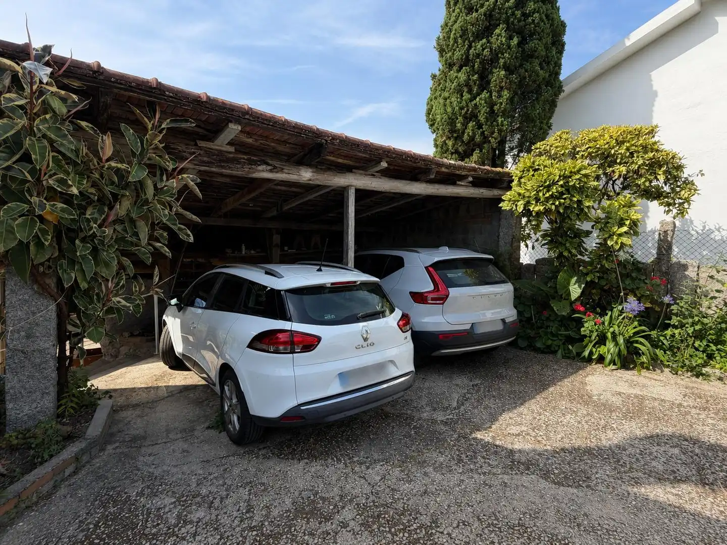 Parkplatz von Haus oder Chalet zum Verkauf in Salceda de Caselas mit Heizung, Abstellraum und Möbliert
