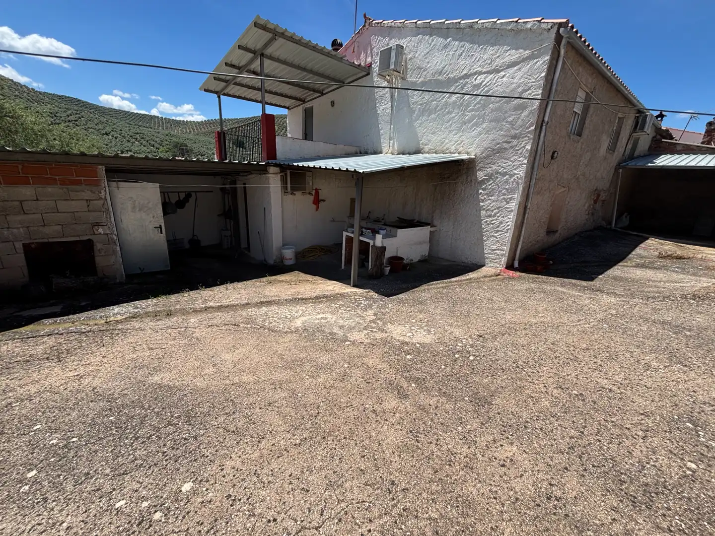 Vista exterior de Finca rústica en venda en Beas de Segura amb Jardí privat, Terrassa i Moblat