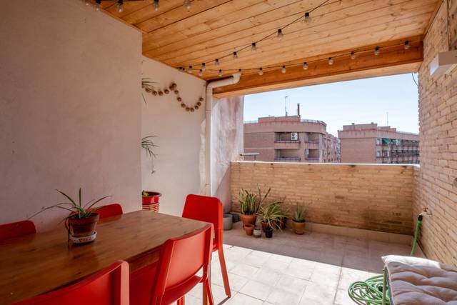 Ático en Alquiler en  TORRES, DE LAS, 104 en Paseo Sagasta