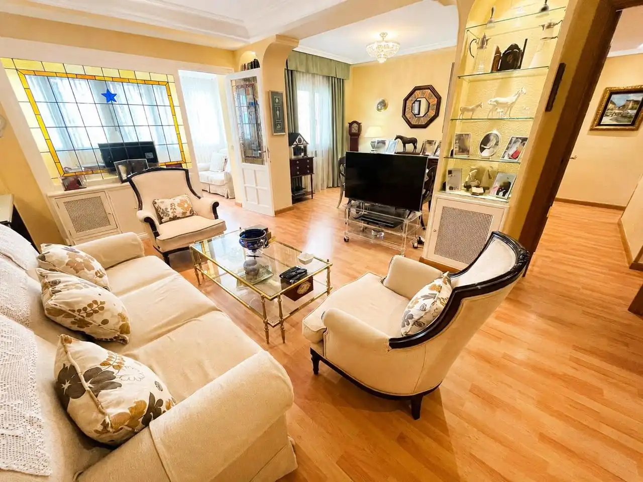 Sala de estar de Piso en venta en Madrid con Calefacción, Jardín privado y Parquet