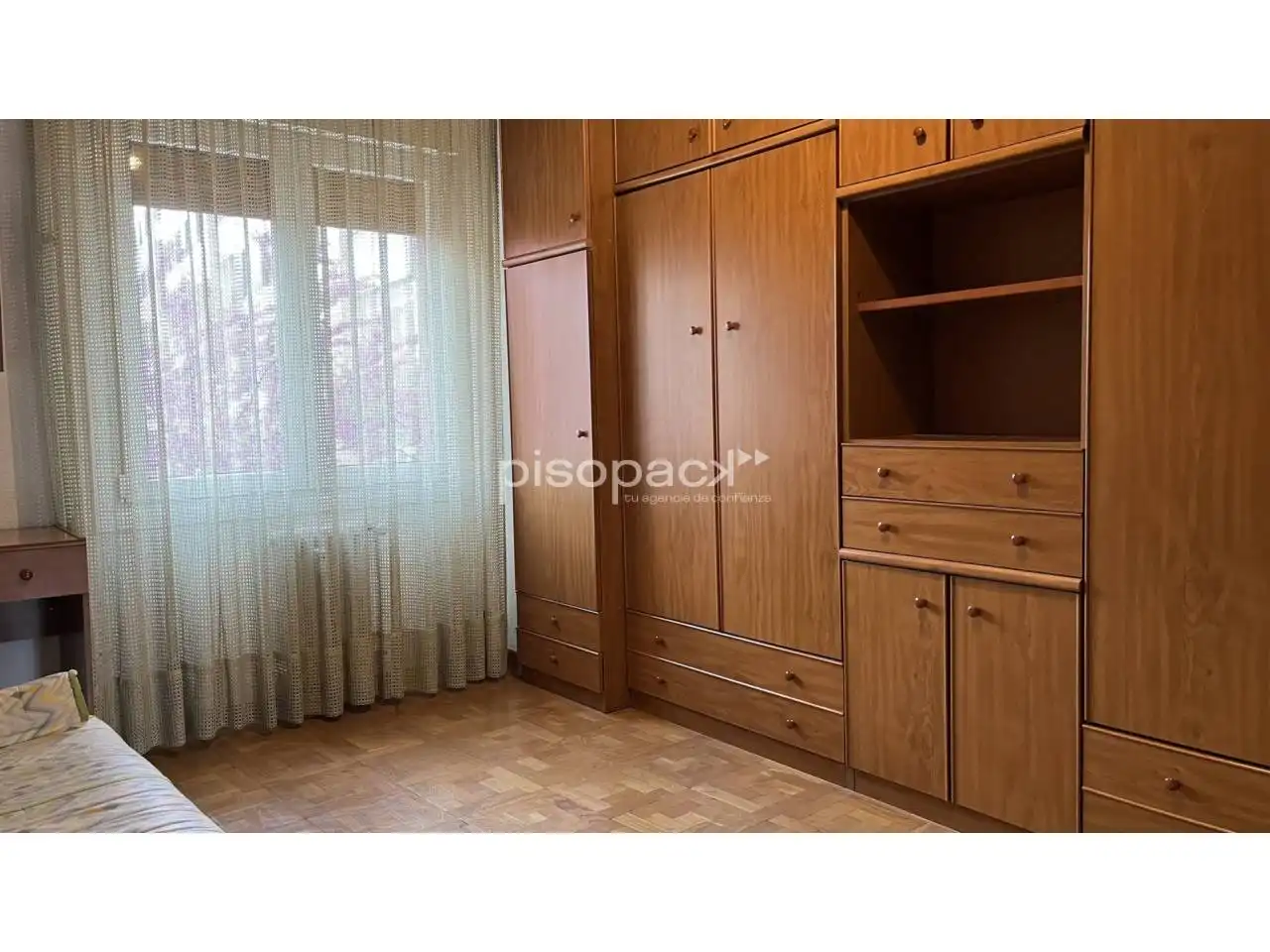 Habitación de Piso en venta en  Pamplona / Iruña con Calefacción y Alarma