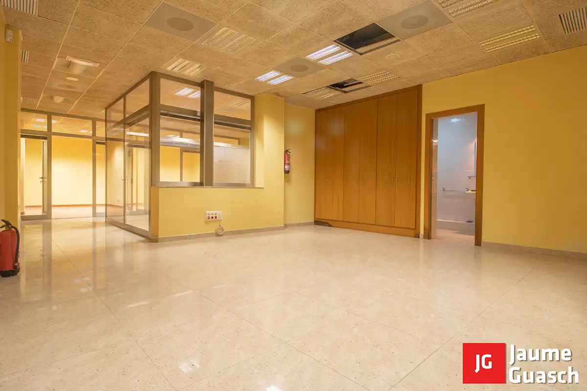 Local comercial en alquiler en Plaça de la Vila 5, imagen 6