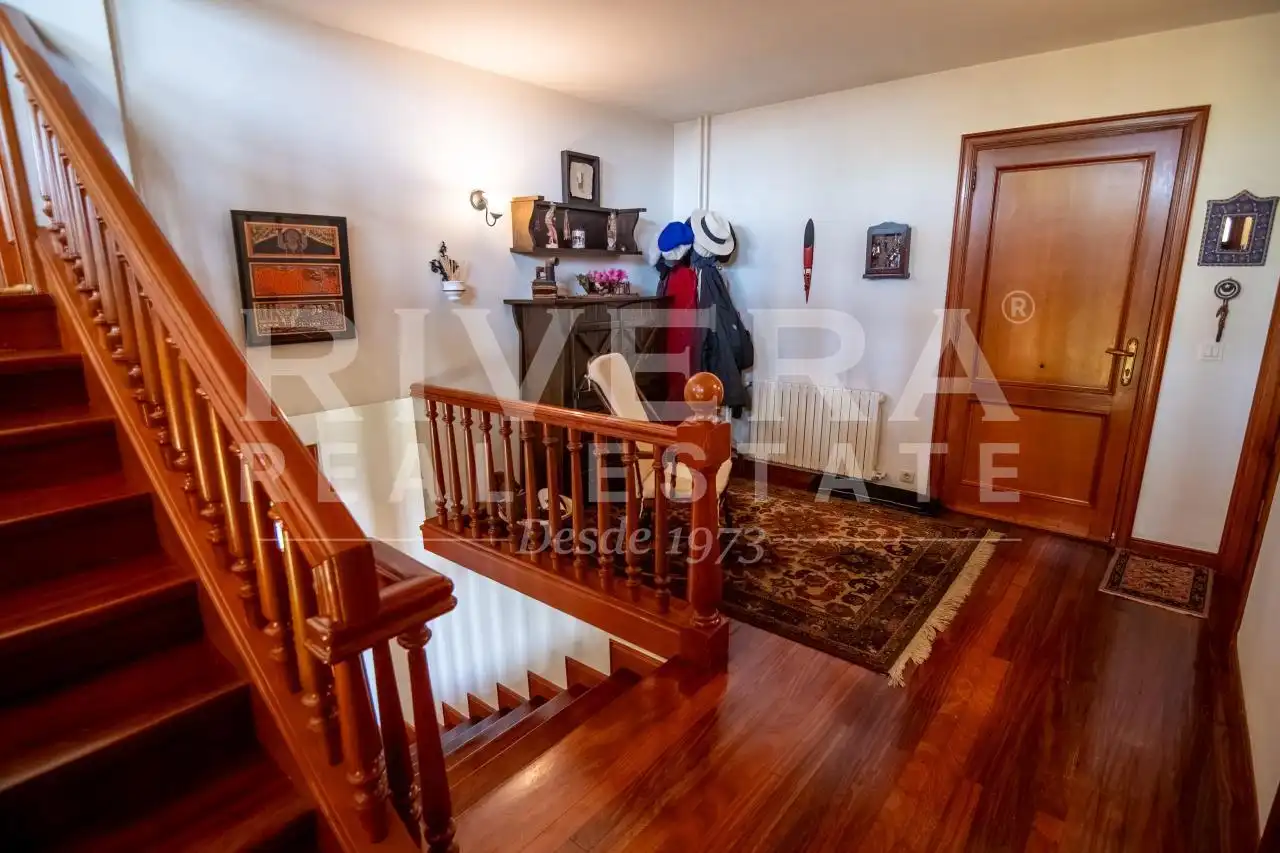 Casa o chalet en venta en Vigo  con Calefacción, Jardín privado y Terraza