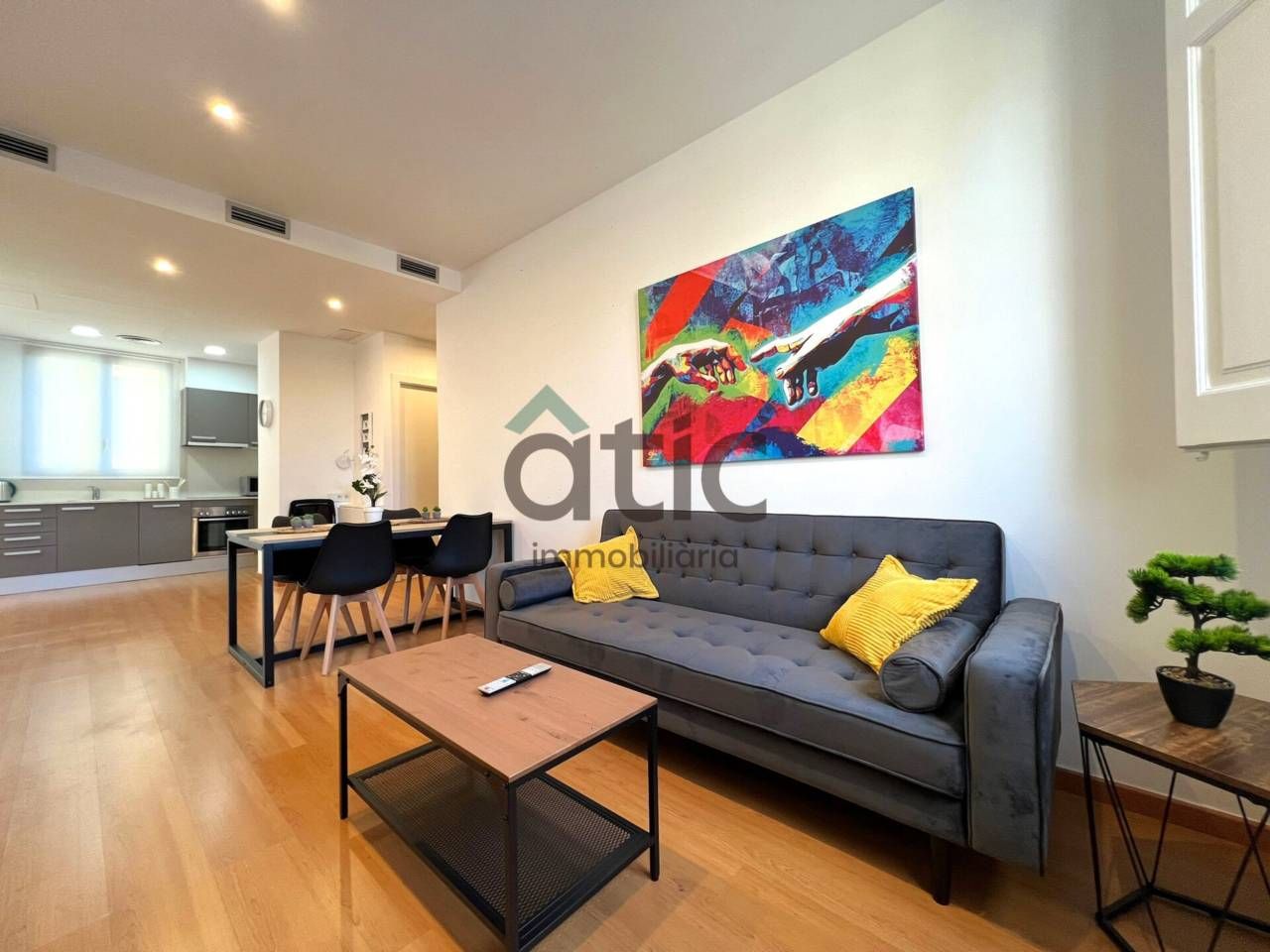 Living room of Flat to rent in Manresa  with Heating, Parquet flooring and Furnished