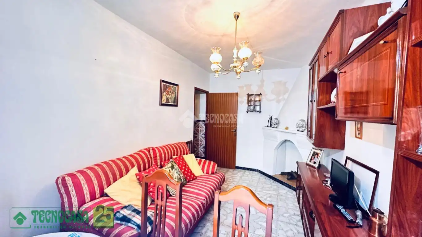Sala d'estar de Casa adosada en venda en Urda