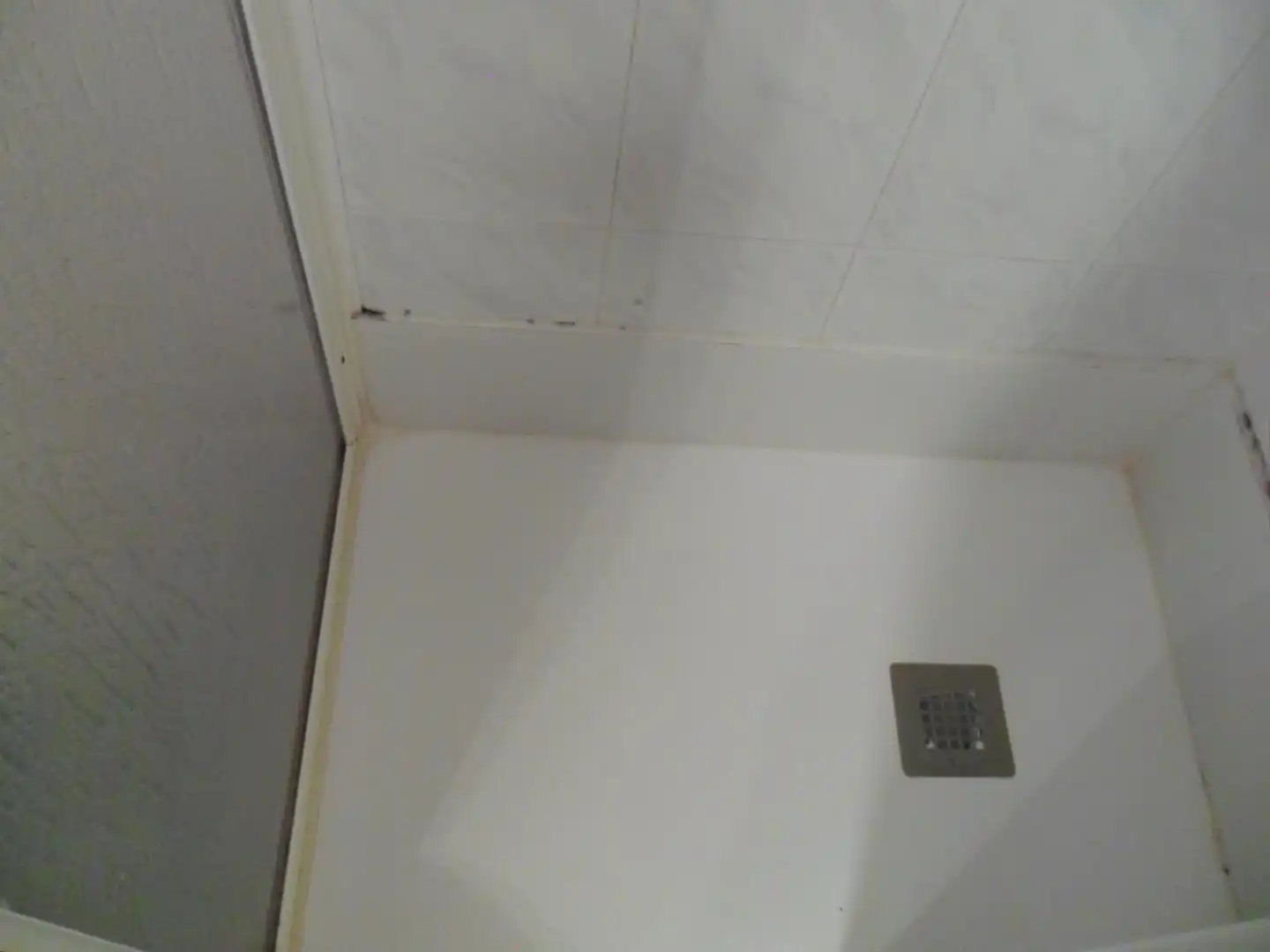 Baño de Piso de alquiler en Granada con Aire acondicionado, Calefacción y Terraza