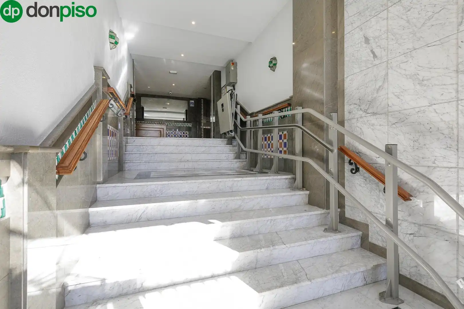 Flat for sale in Granada  with Air Conditioner, Heating and Terrace