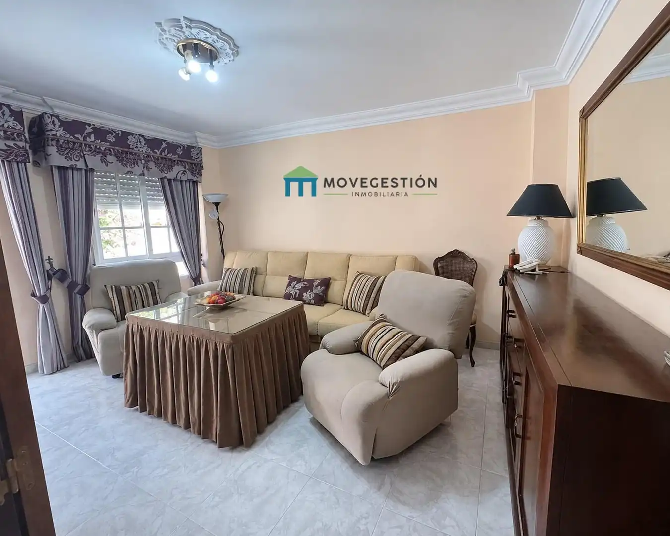 Sala de estar de Piso en venta en Ubrique con Terraza