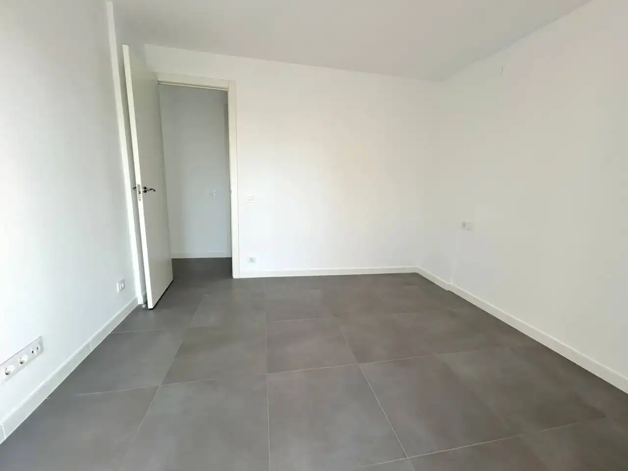 Schlafzimmer von Wohnungen zum Verkauf in Castell d'Aro, Platja d'Aro i s'Agaró mit Balkon und Alarm