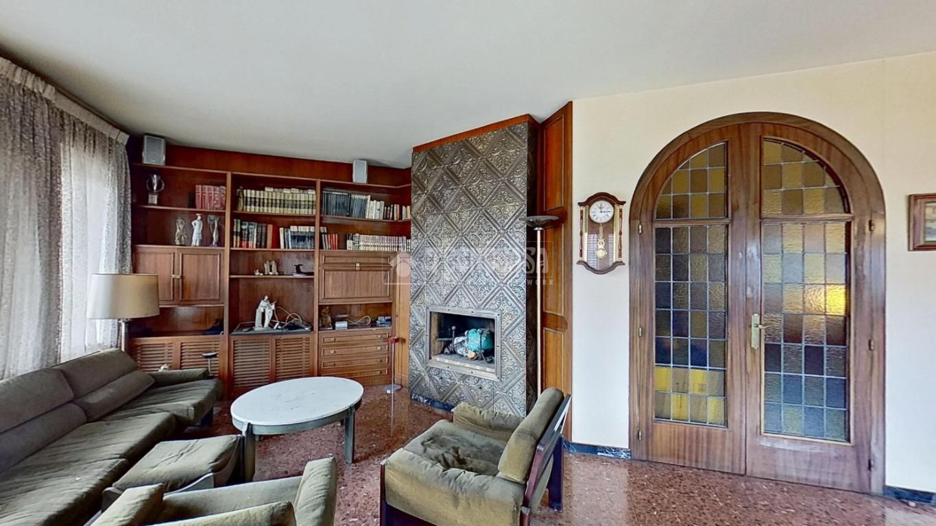 Sala d'estar de Pis en venda en Manresa amb Calefacció, Terrassa i Balcó