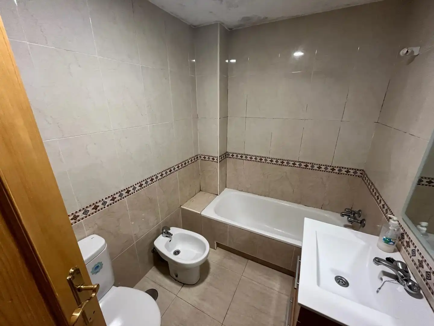 Baño de Piso en venta en Almansa con Calefacción, Amueblado y Balcón