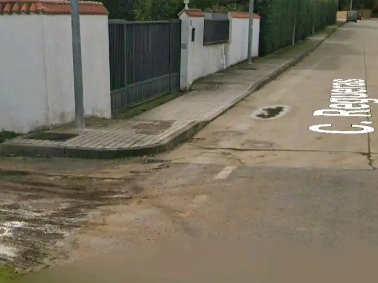 Außenansicht von Grundstücke zum Verkauf in Castellanos de Villiquera