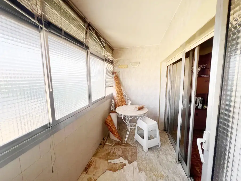 Habitación de Piso en venta en Madrid con Calefacción, Parquet y Terraza