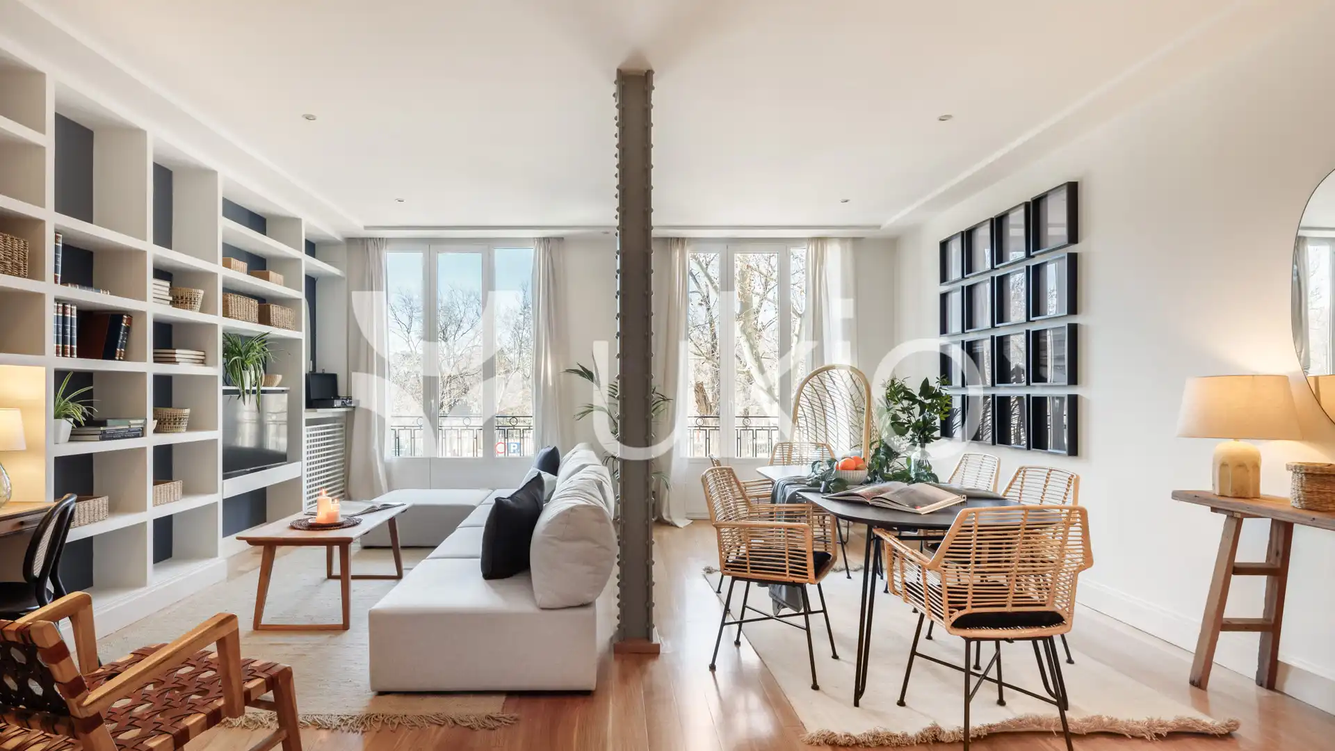 Sala de estar de Apartamento de alquiler en  Madrid Capital con Aire acondicionado, Calefacción y Amueblado