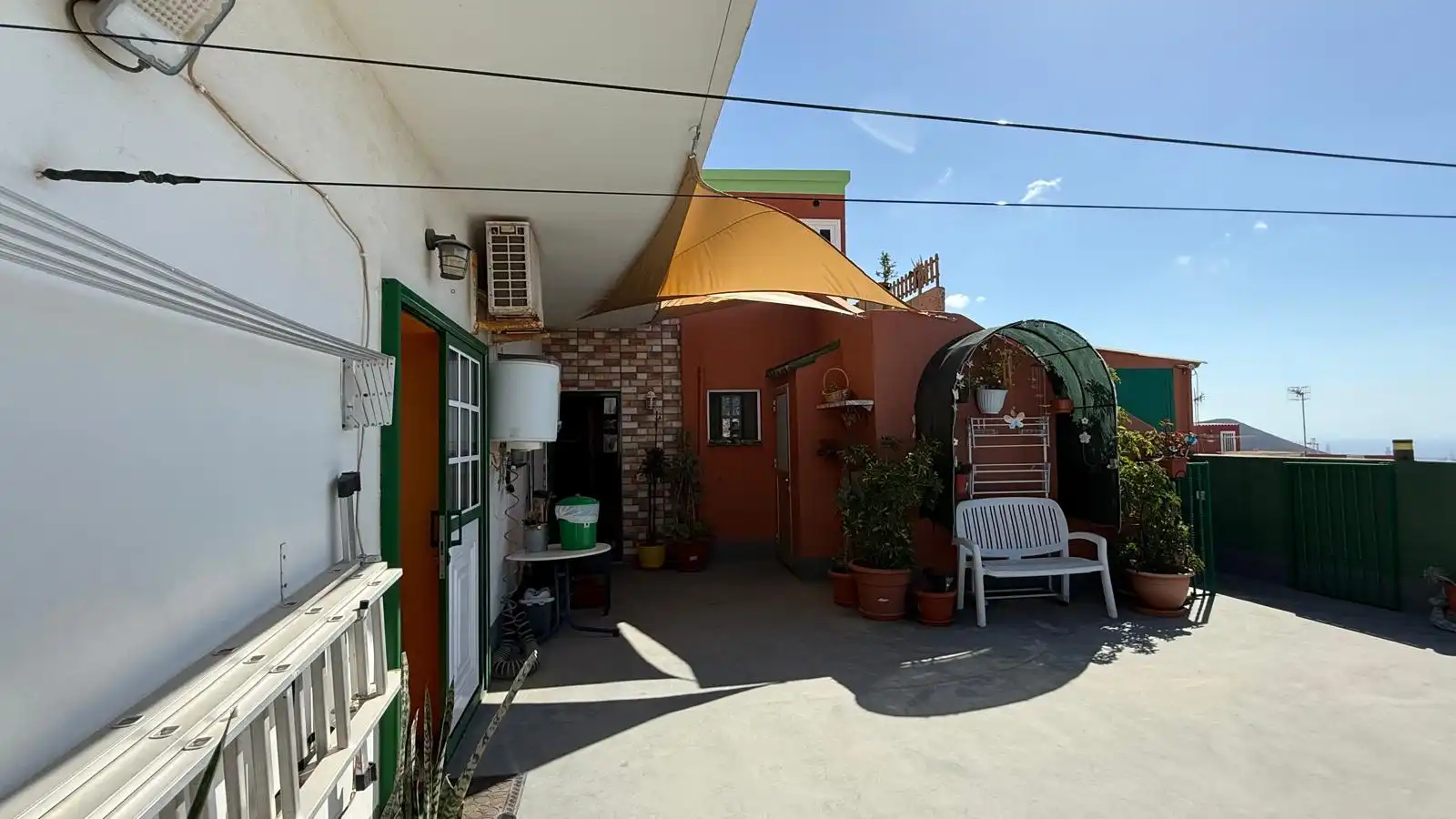 Exterior view of Attic for sale in Granadilla de Abona  with Air Conditioner, Terrace and Storage room
