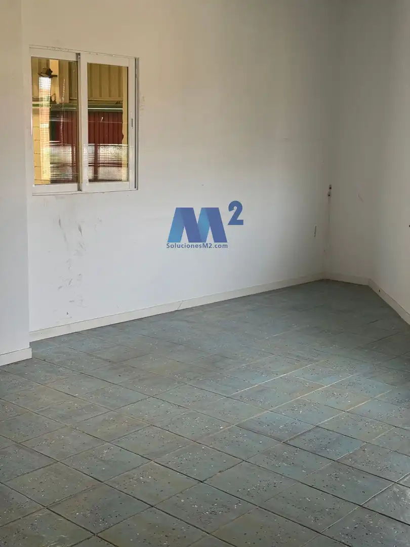 Fabrikhallen zur Miete in Valmojado