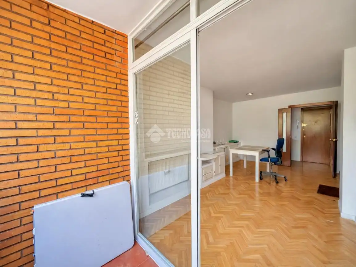 Wohnung zum Verkauf in Madrid mit Heizung und Gemeinschaftspool