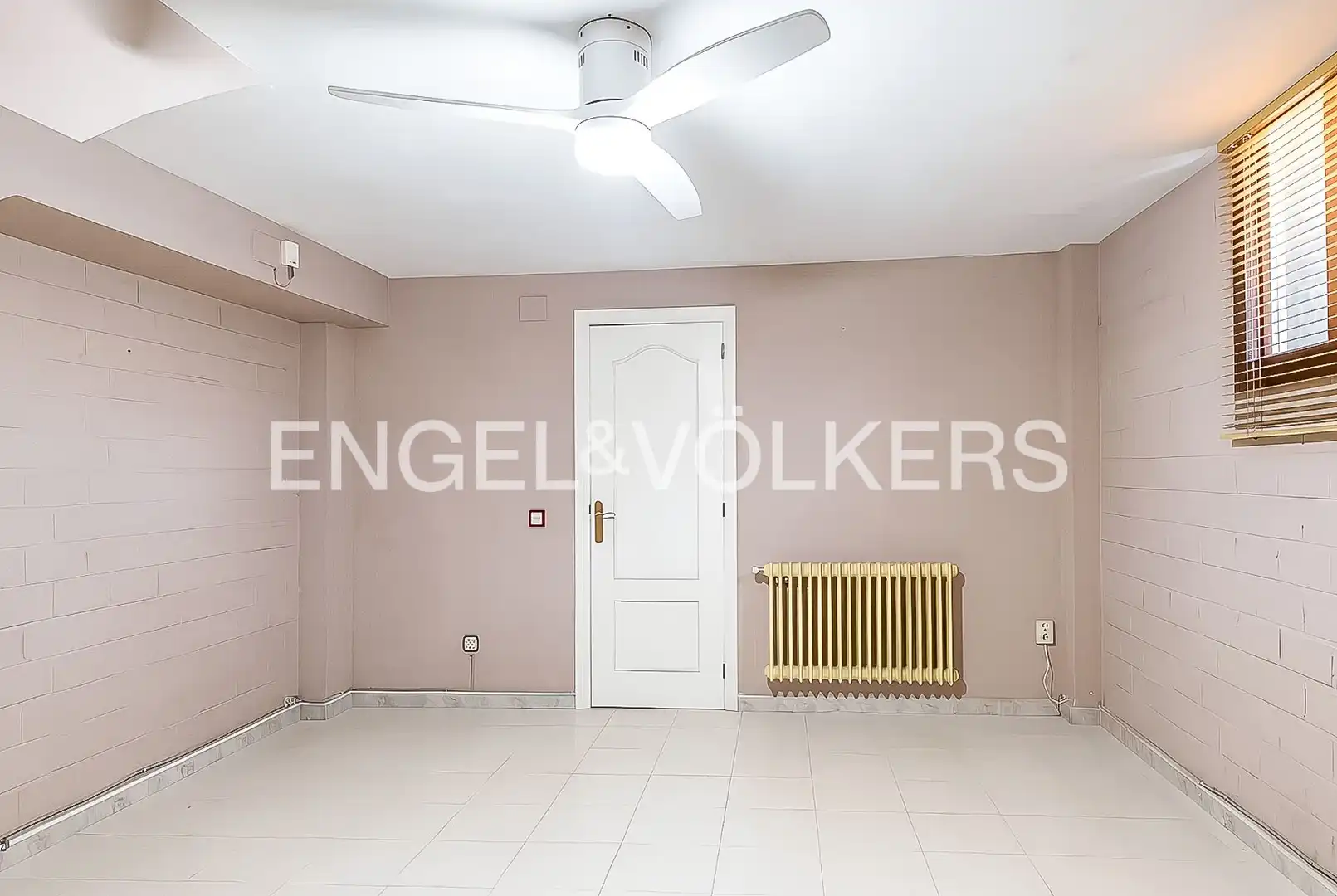 Casa adosada en venta en El Naranjo