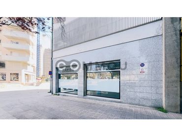 Local comercial en alquiler en Calle Doctor Junyent 2