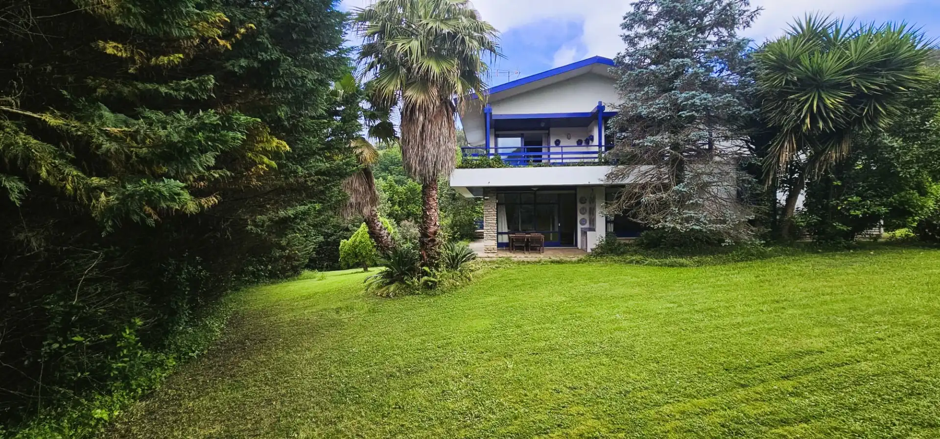 Vista exterior de Casa o xalet en venda en Plentzia amb Calefacció, Jardí privat i Parquet