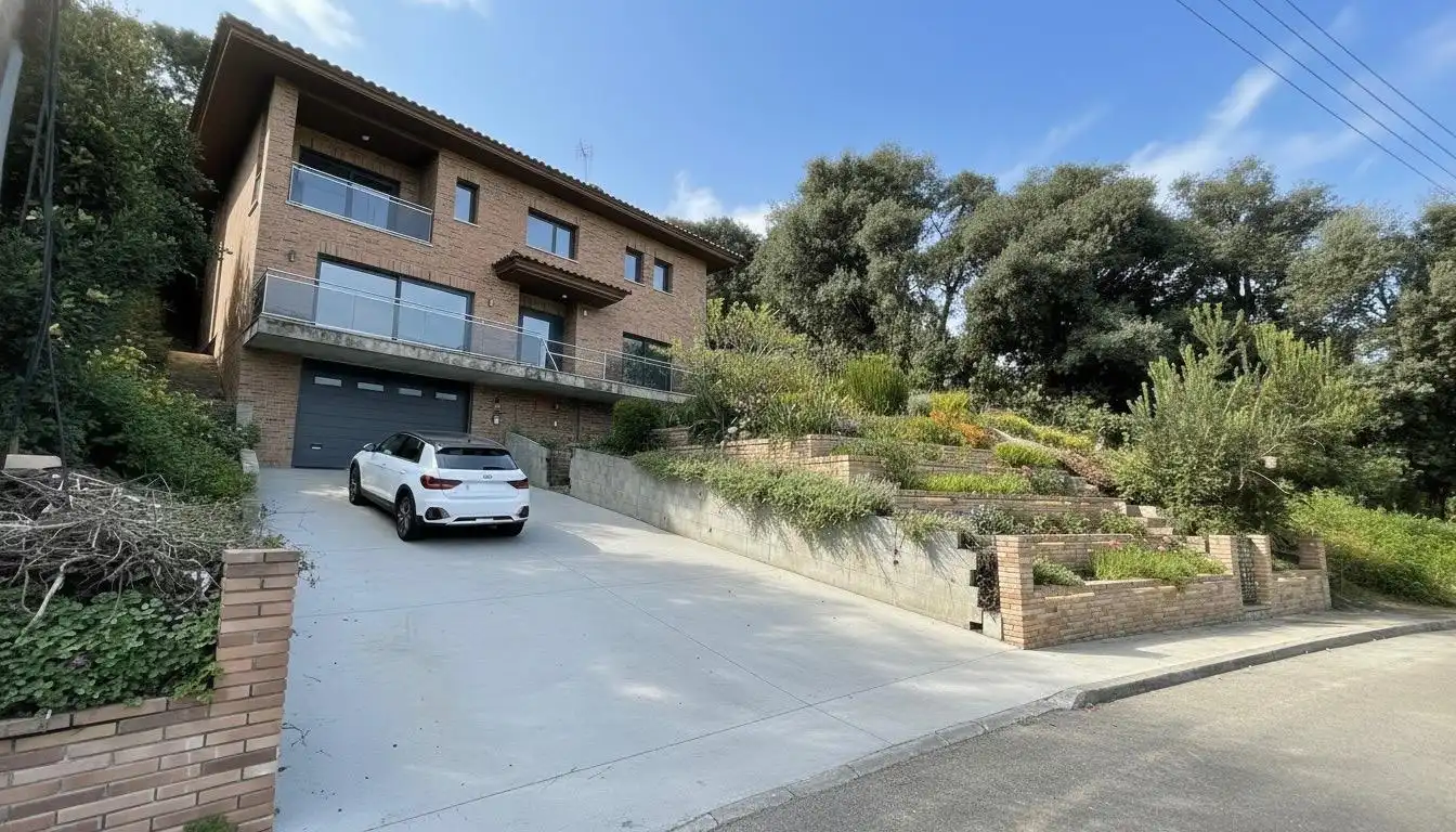 Vista exterior de Casa o xalet en venda en Palafolls amb Jardí privat, Terrassa i Traster