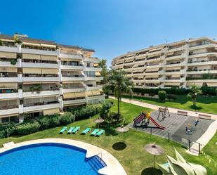 Vista exterior de Dúplex en venda en Marbella amb Aire condicionat, Calefacció i Terrassa