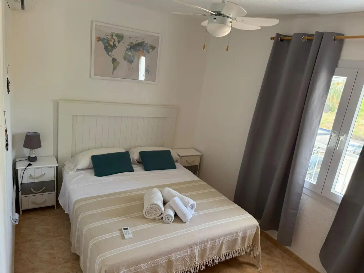 Dormitori de Apartament de lloguer en Cartagena amb Aire condicionat, Calefacció i Terrassa