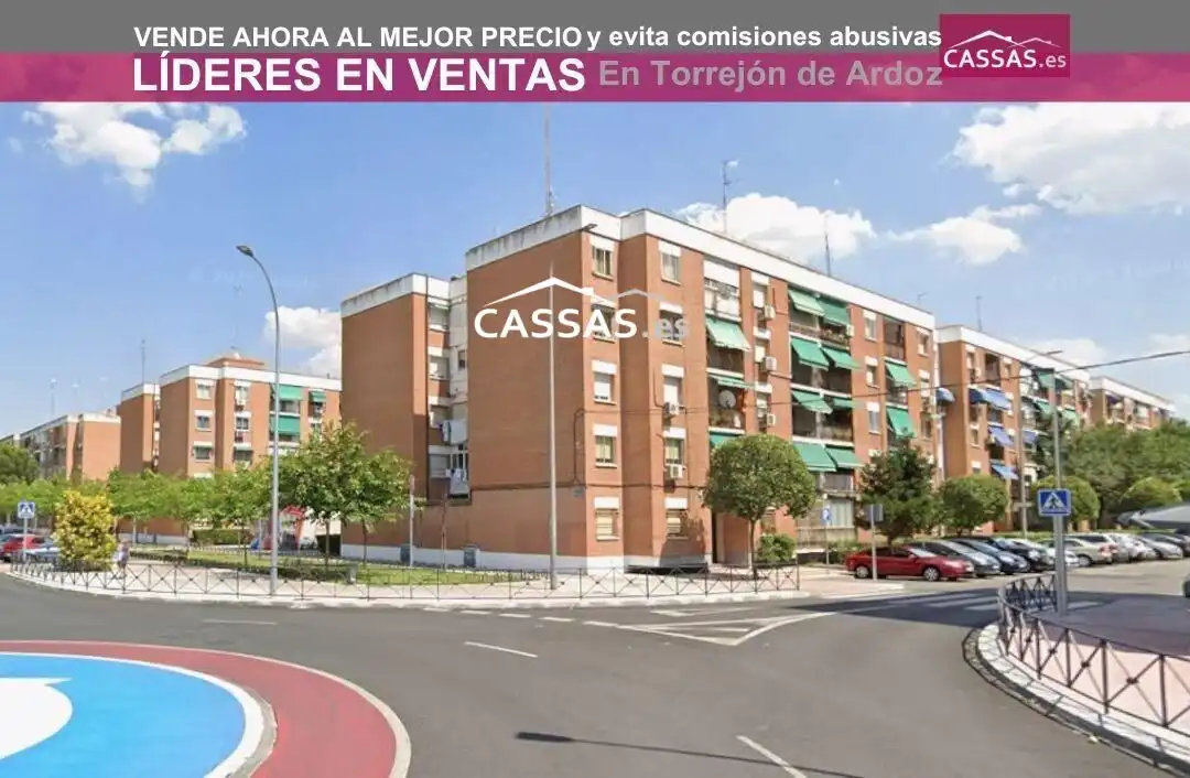 Exterior view of Flat for sale in Torrejón de Ardoz  with Air Conditioner, Heating and Parquet flooring