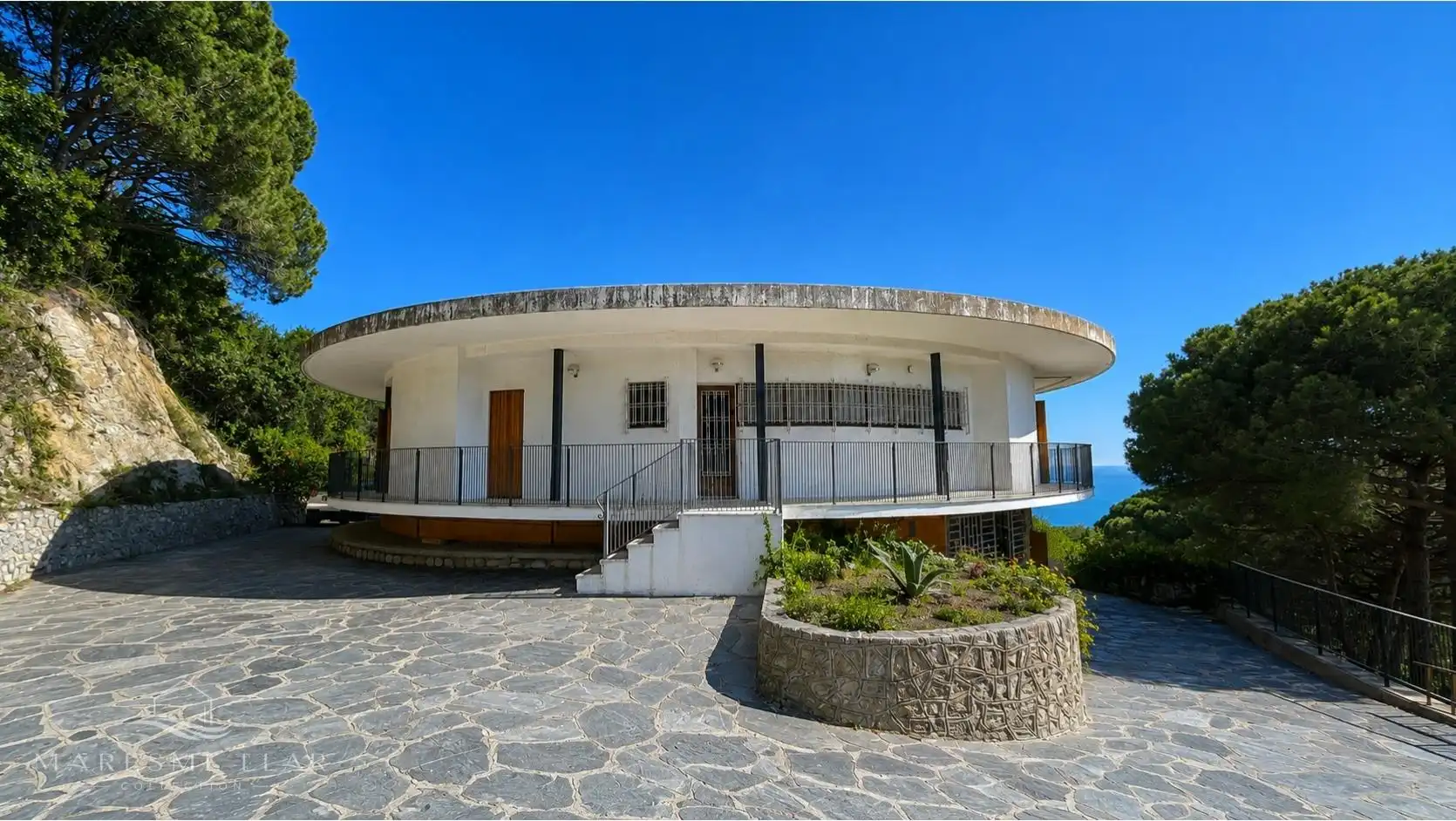 Vista exterior de Casa o xalet en venda en Sant Pol de Mar amb Jardí privat i Piscina