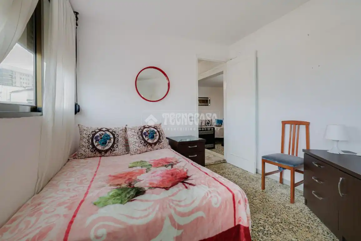 Habitación de Piso en venta en Santa Coloma de Gramenet