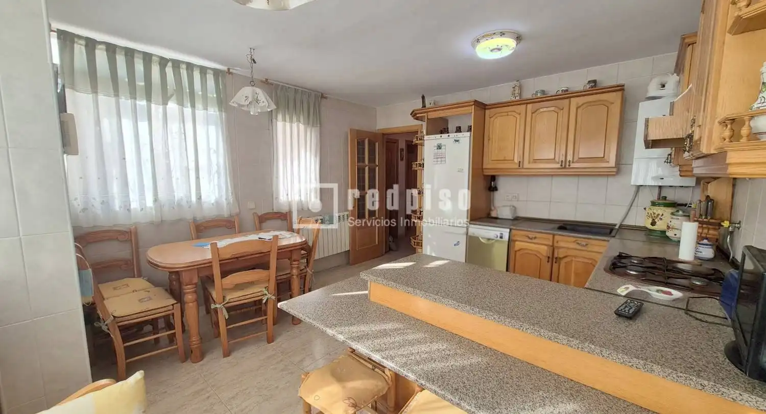 Kitchen of Houses for sale in Getafe  with Air Conditioner, Heating and Parquet flooring