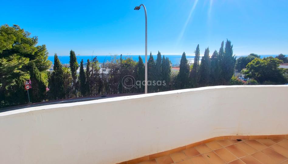 Foto 1 de Apartament en venda a Avenida Juan Luis Peralta, 38, Rancho Domingo - La Hacienda, Málaga
