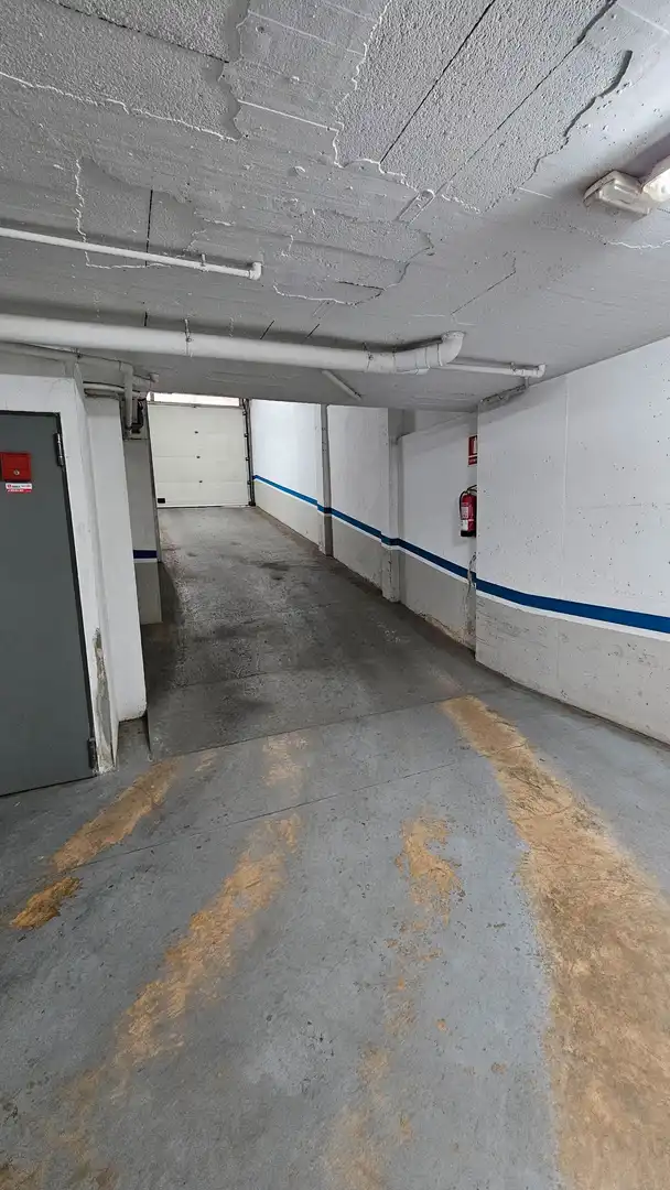 Einzelparkplatz mit Aufzug zum Verkauf in Olot, imagen 3