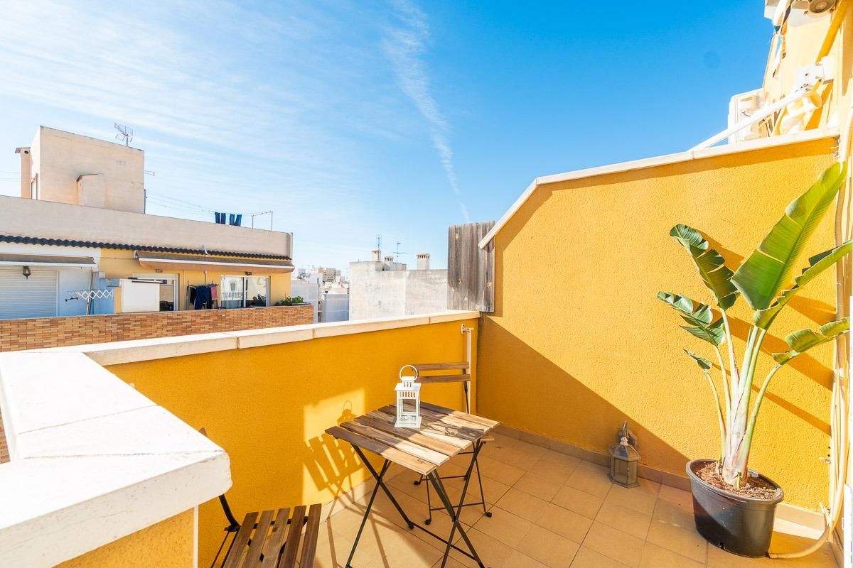 Balcony of Attic for sale in Torrevieja  with Air Conditioner, Terrace and Furnished