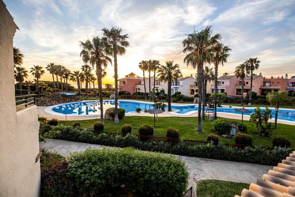Piscina de Piso en venta en Zahara de los Atunes con Aire acondicionado, Terraza y Trastero