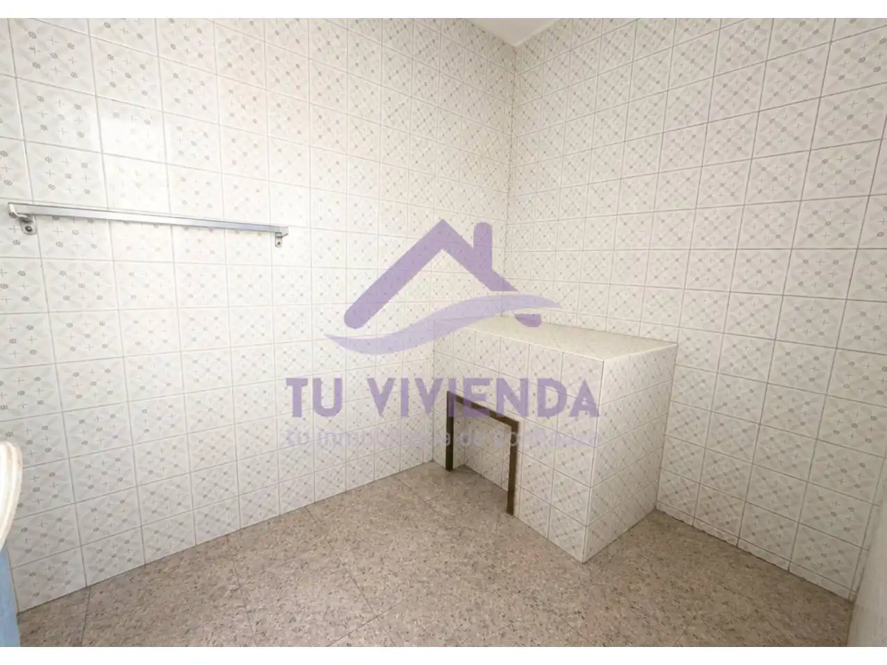 Kitchen of Houses for sale in Poza de la Vega