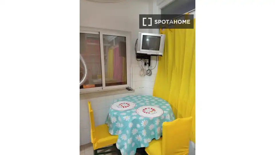 Dining room of Flat for share in Jaén  with Air Conditioner, Heating and Terrace