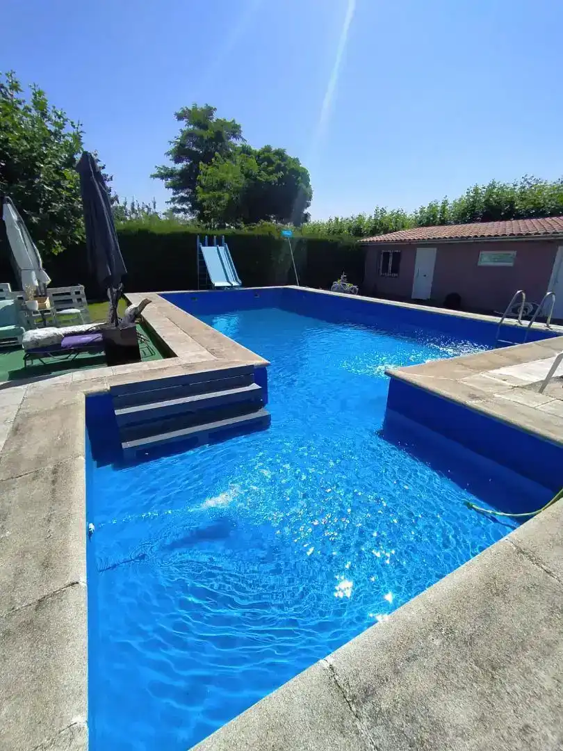 Piscina de Casa o xalet en venda en El Pino de Tormes amb Piscina, Moblat i Forn