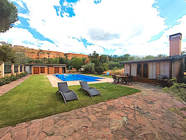 Casa-chalet en Venta en Camino Cienta en Arnedo