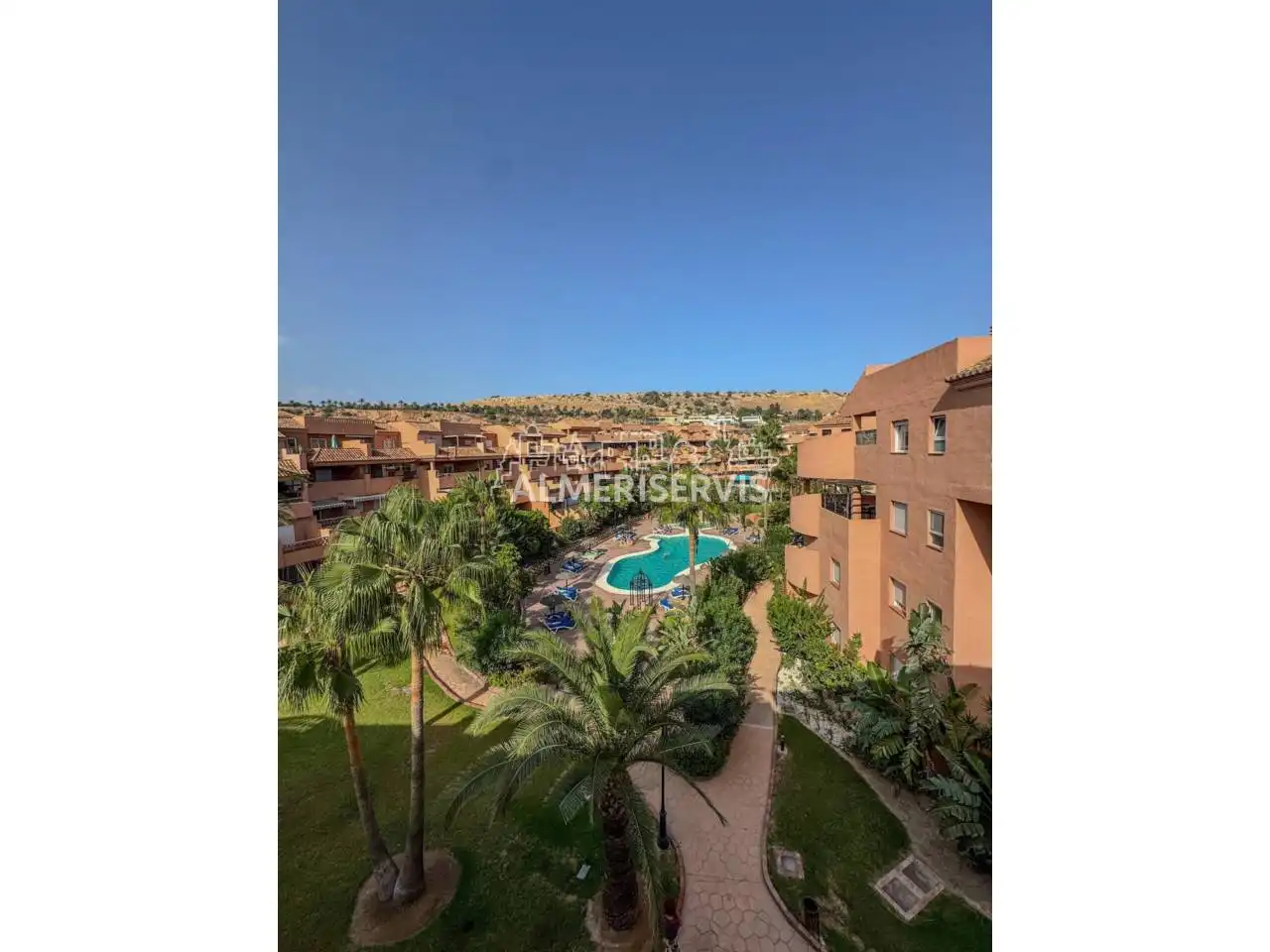 Vista exterior de Ático en venta en El Ejido con Aire acondicionado, Terraza y Trastero