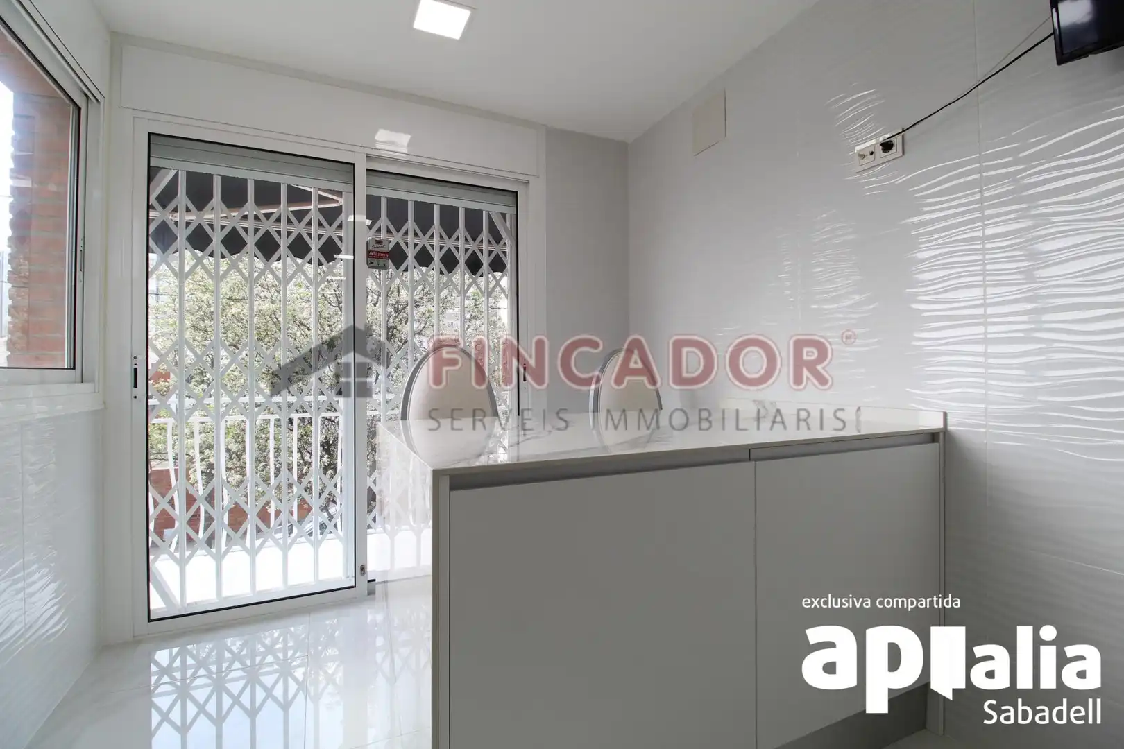 Casa amb terrassa en venda a Carrer dels Pirineus, imagen 16