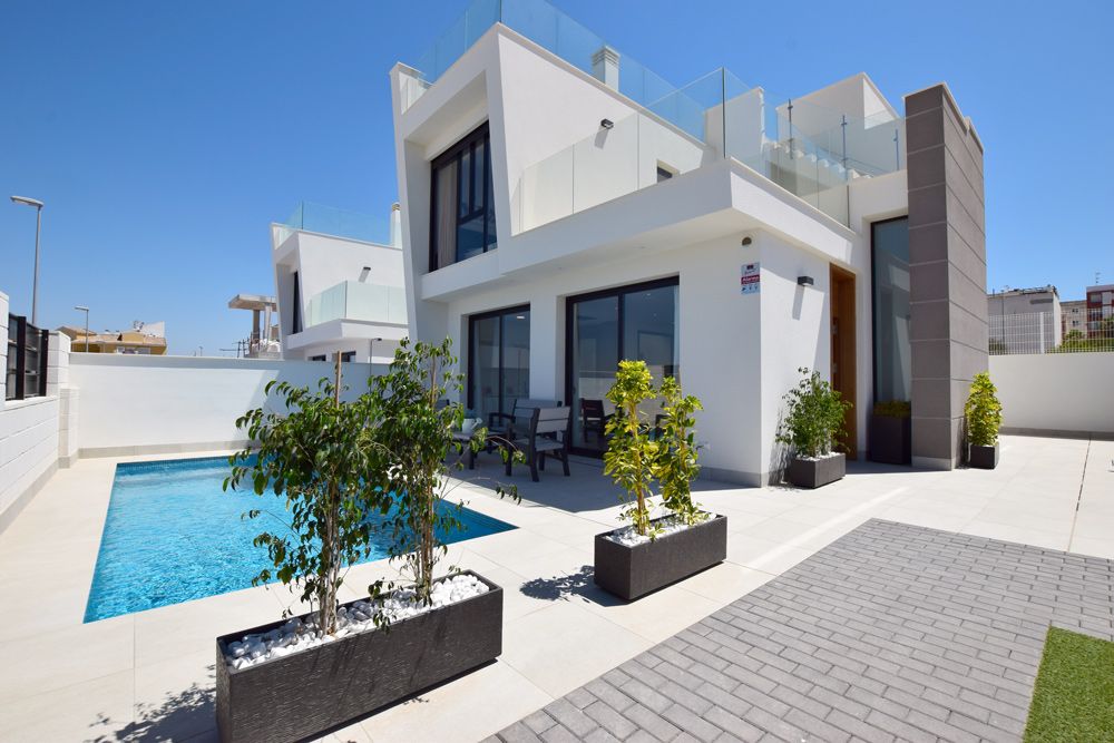 Exterior view of Country house for sale in Los Montesinos  with Air Conditioner, Heating and Private garden