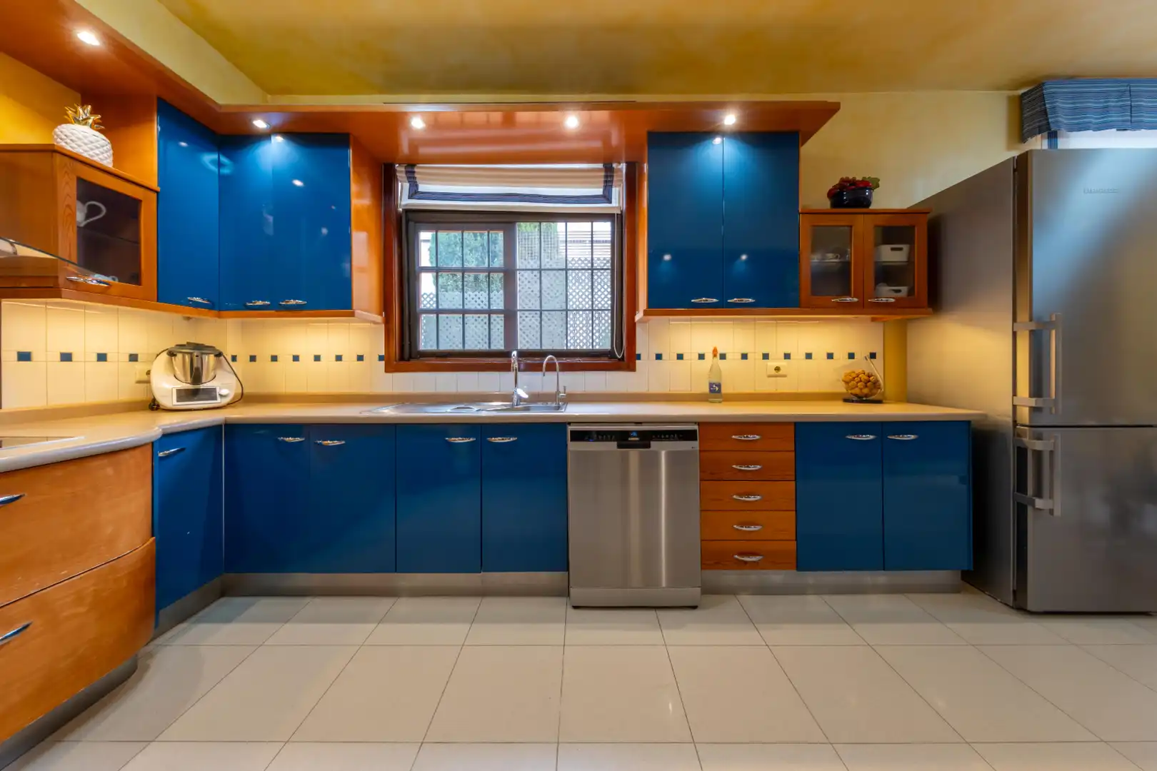 Casa aparellada amb terrassa en venda a Calle Pío XII 39, imagen 11