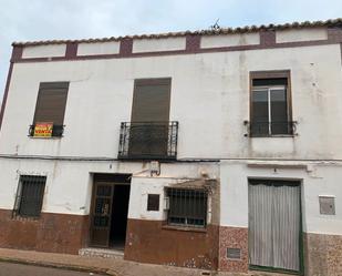 Vista exterior de Casa adosada en venda en Moral de Calatrava