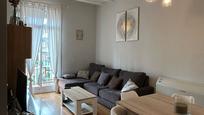 Living room of Flat for sale in  Barcelona Capital  with Parquet flooring, Furnished and Balcony