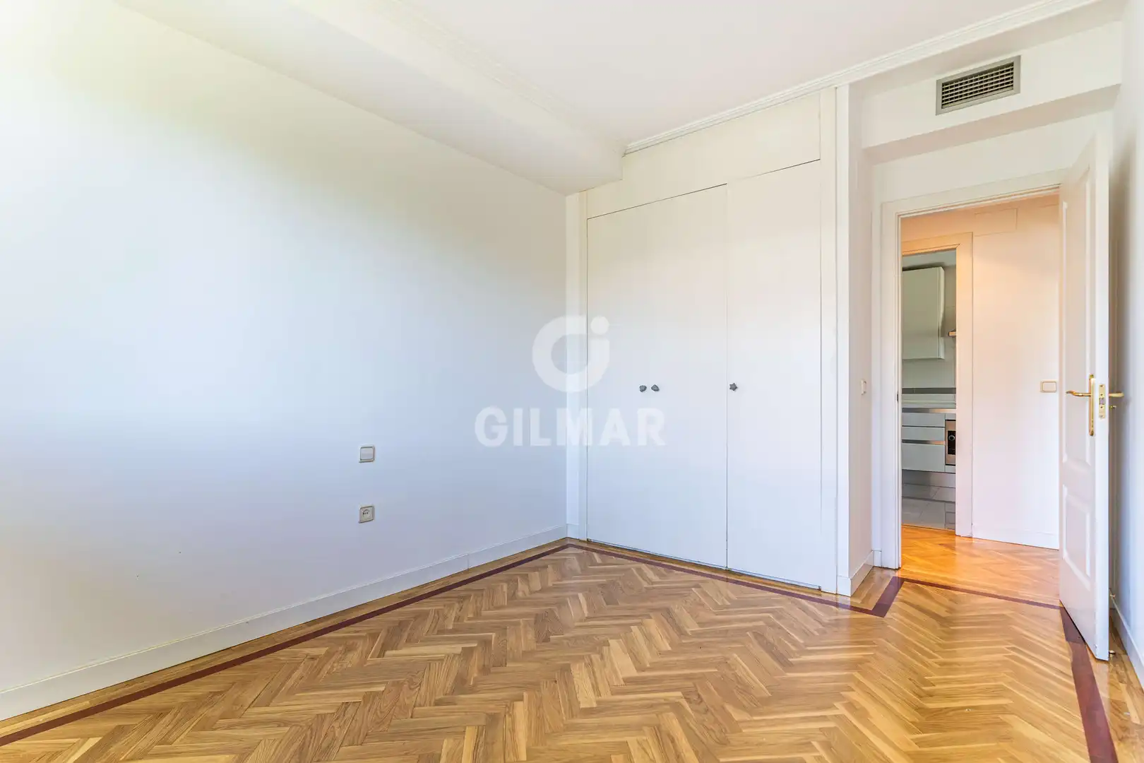 Bedroom of Duplexes for sale in Madrid  with Heating, Private garden and Storage room