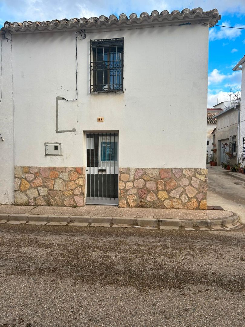 Exterior view of House or chalet for sale in Munera  with Furnished